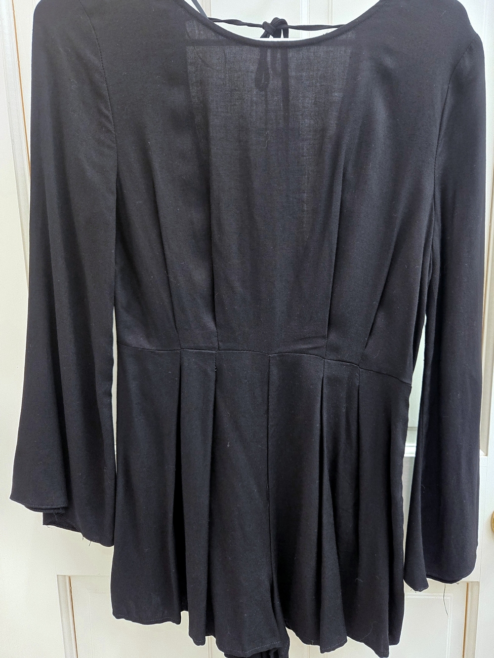 Forever 21 Black Long-Sleeve Pleated Fit-and-Flare Romper Shorts-Small